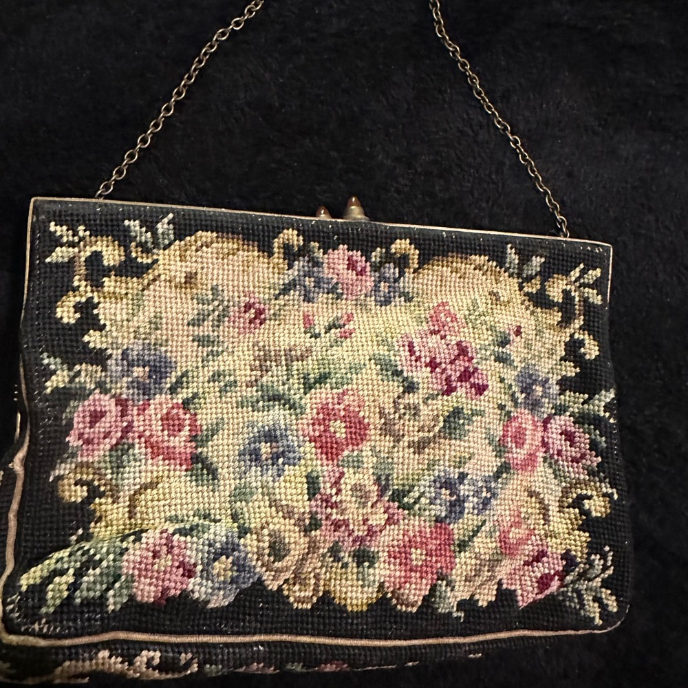 Floral Tapestry Chain Bag